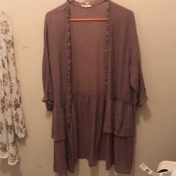easel | Sweaters | Ruffled Cardigan 